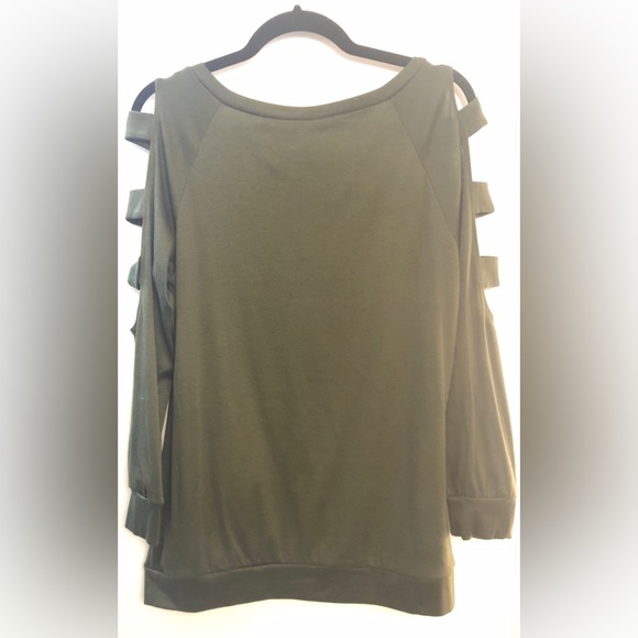 Long Sleeve Green Top - Picture 2 of 4